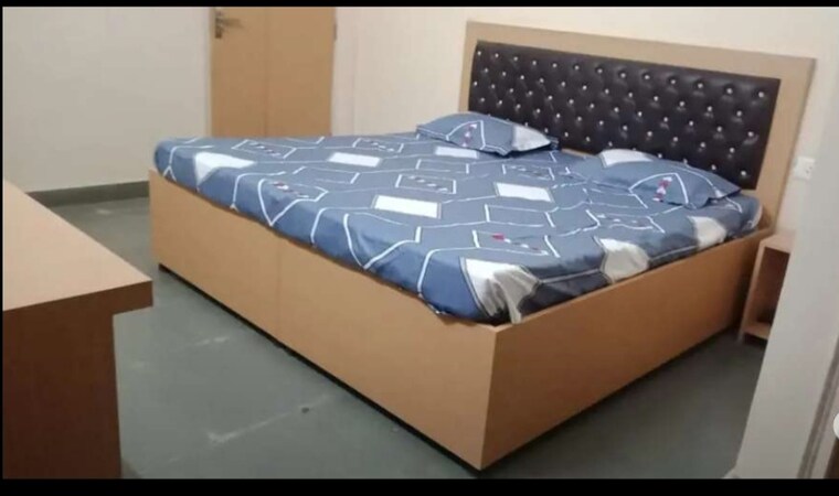 Bedroom, sector 126 Pg For Boys & Girls In Sector 126 9582738