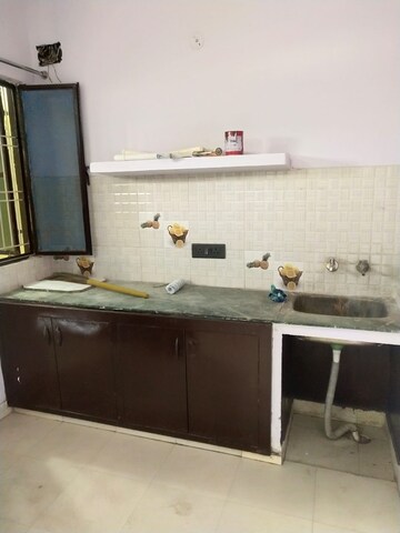 Kitchen in 1.5 BHK Builder Floor at RWA Apartments Sector 12, Sector 12 – for Rent