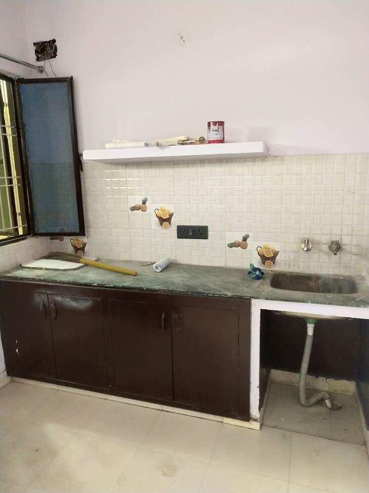 Kitchen, rwa-apartments-sector-12 1.5 Bedroom 650 Sq.Ft. Builder Floor In Sector 12 Noida 9582747