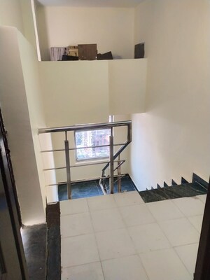 Team Area in 1.5 BHK Builder Floor at RWA Apartments Sector 12, Sector 12 – for Rent