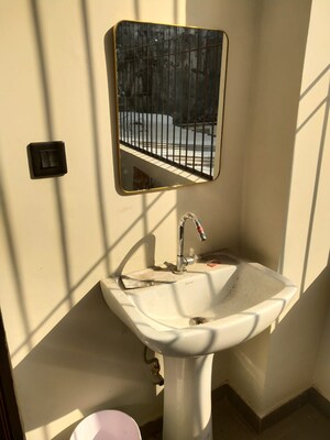 Team Area in 1.5 BHK Builder Floor at RWA Apartments Sector 12, Sector 12 – for Rent