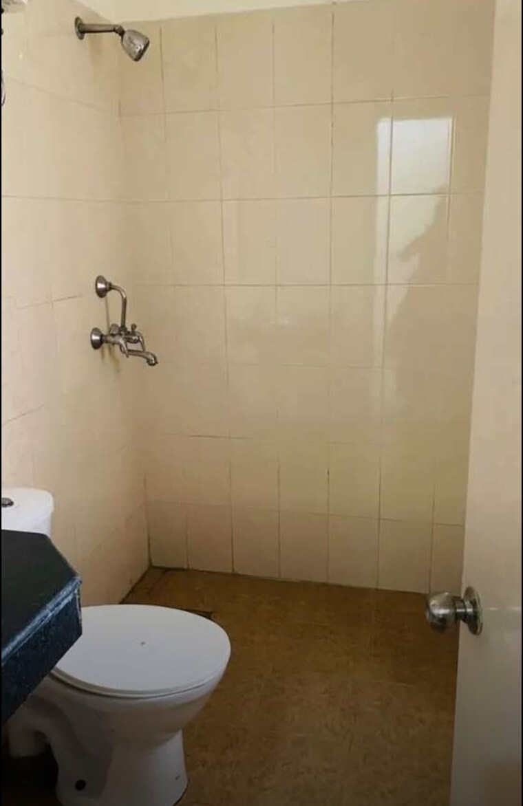 Bathroom, sector 132 Pg For Boys & Girls In Sector 132 9582748