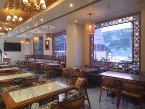  Shop For Rent in Morya Landmark 1, Andheri West