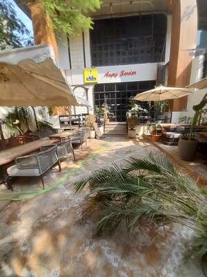  Shop – Exterior View View at Morya Landmark 1, Andheri West - for Rent