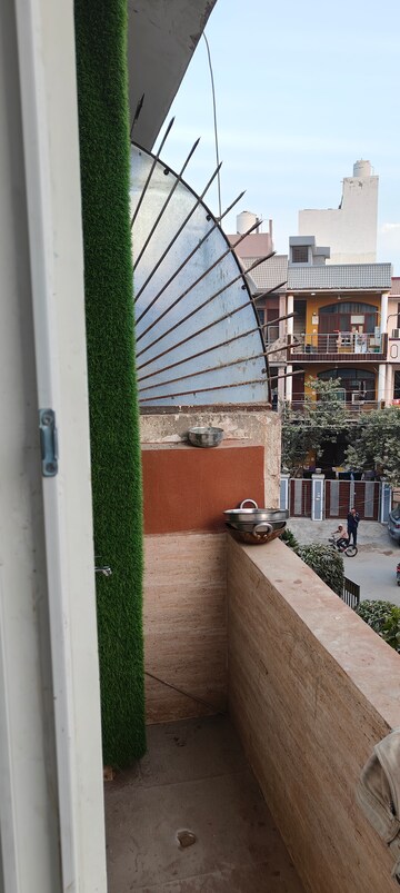 Balcony in 1 BHK Builder Floor at Palam Vihar Residents Association, Palam Vihar – for Rent
