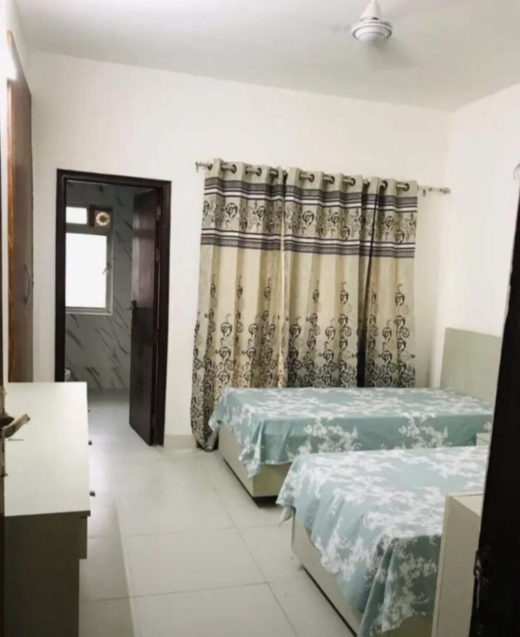 Bedroom, sector 52 Pg For Boys & Girls In Sector 52 9582753