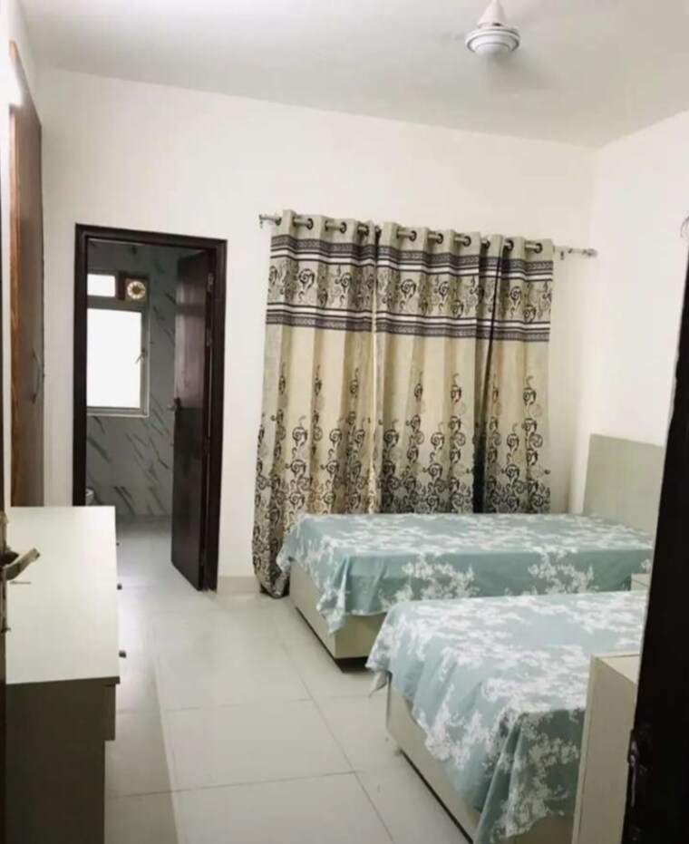 Bedroom, sector 52 Pg For Boys & Girls In Sector 52 9582753