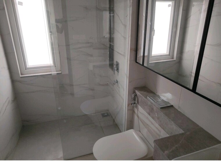Bathroom, dlf-gardencity-enclave 3 Bedroom 179 Sq.Yd. Builder Floor In Sector 93 Gurgaon 9582759