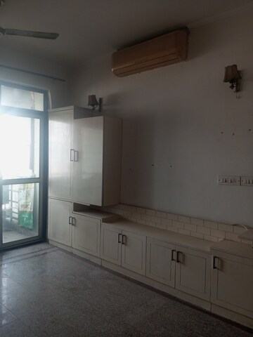 1 BHK Builder Floor For Rent in Ansal Celebrity Suites, Sector 2