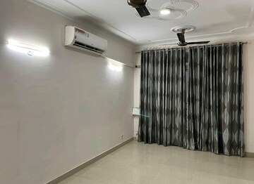 Building Lobby in 3 BHK Apartment at Piyush Heights, Sector 89 – for Rent