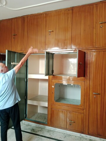 Furnished Amenities in 2 BHK Builder Floor at Sector 18 – for Rent