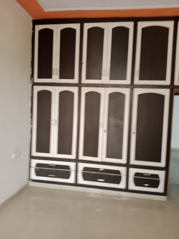 Room, sector 18 3 Bedroom 1986 Sq.Ft. Builder Floor In Sector 18 Panipat 9582773