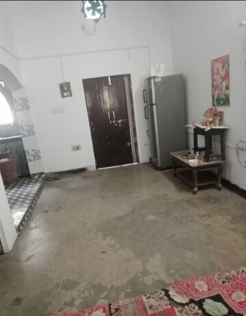 Living Room in 1 BHK Independent House at Aliganj – for Rent