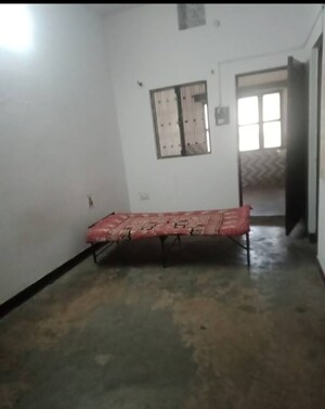 Bedroom in 1 BHK Independent House at Aliganj – for Rent