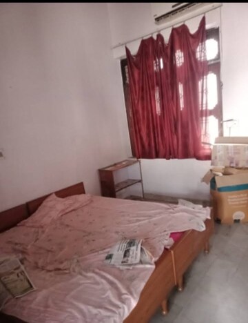 Living Room in 1 BHK Villa at Aliganj – for Rent