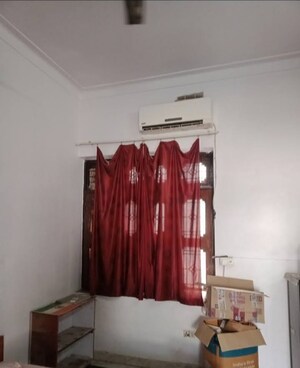 Living Room in 1 BHK Villa at Aliganj – for Rent