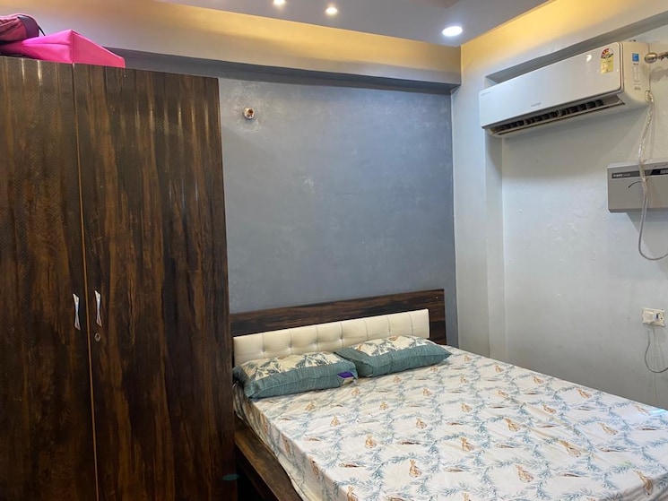 Room, gomti nagar Pg For Boys & Girls In Gomti Nagar 9582784