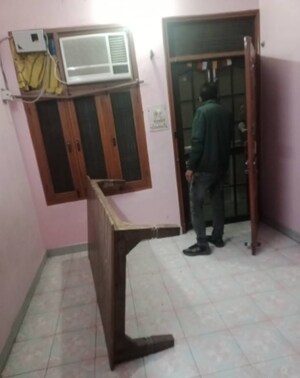 Staircase in 1 BHK Villa at Aliganj – for Rent
