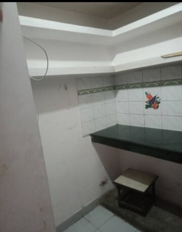 Kitchen in 1 BHK Villa at Aliganj – for Rent