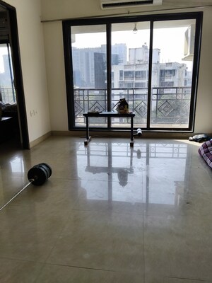 Room in 3 BHK Apartment at Sagar Avenue  II, Santacruz East – for Rent