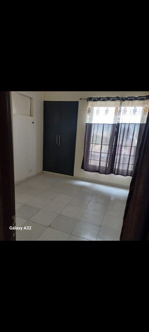 Room in 2 BHK Apartment at Shiv Sai Park Apartments, Sector 87 – for Sale