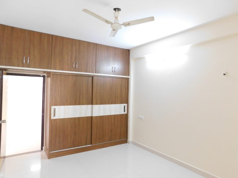 Room, kondapur 3 Bedroom 1800 Sq.Ft. Builder Floor In Kondapur Hyderabad 9582830