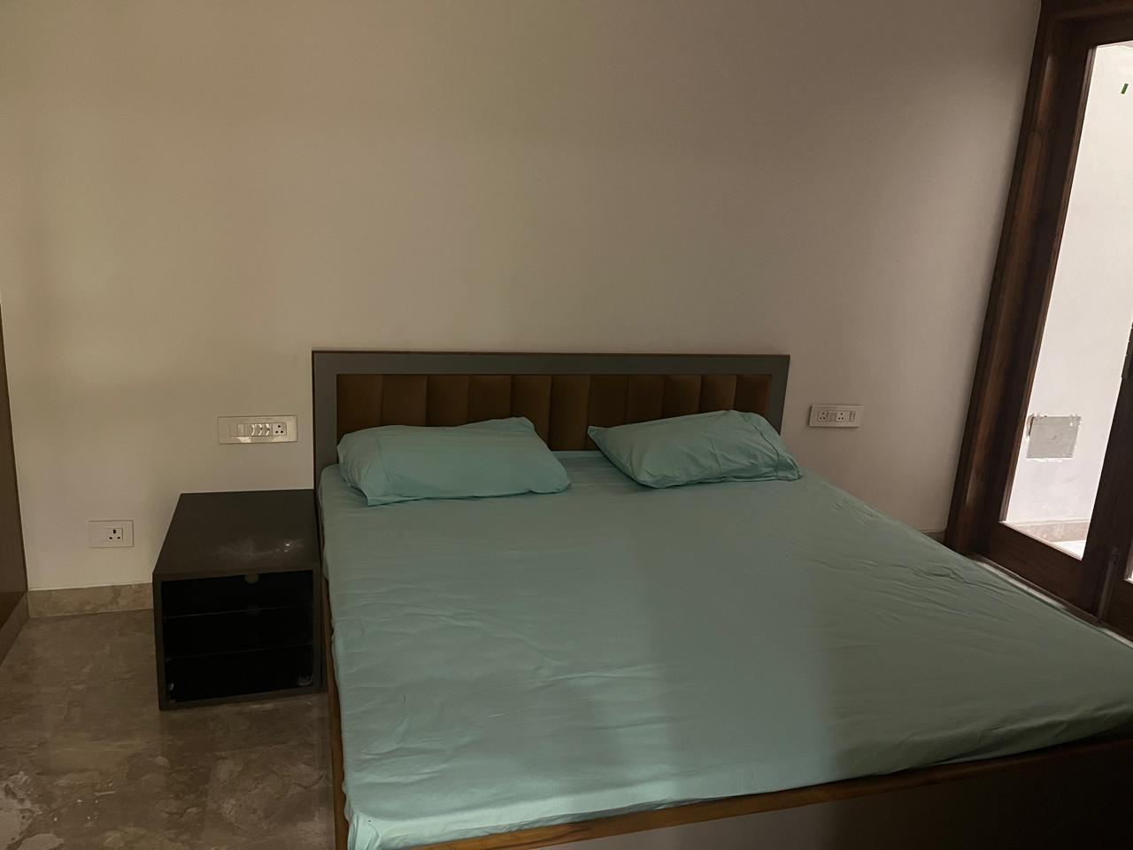 1.5 BHK Independent House For Rent in Sector 55