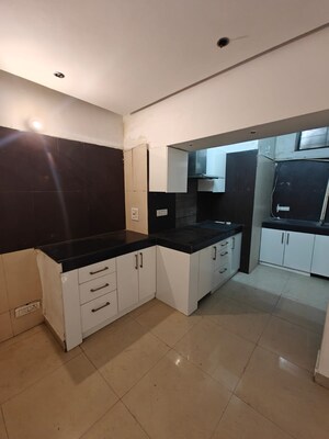 Team Area in 3 BHK Builder Floor at Greater Kailash ii – for Rent