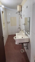 3 BHK 200 Sq.Yd. Builder Floor in Greater Kailash II