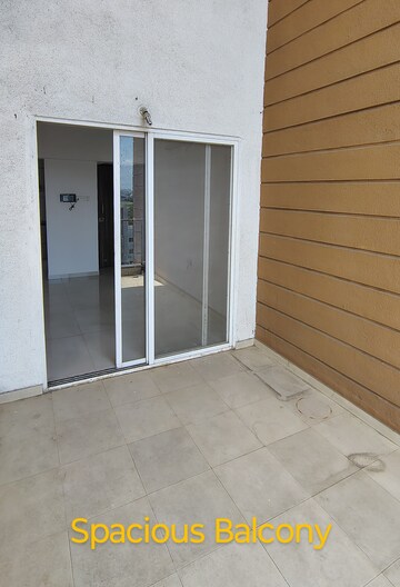 Room in 2 BHK Apartment at Shubh Aaugusta, Kharadi – for Rent