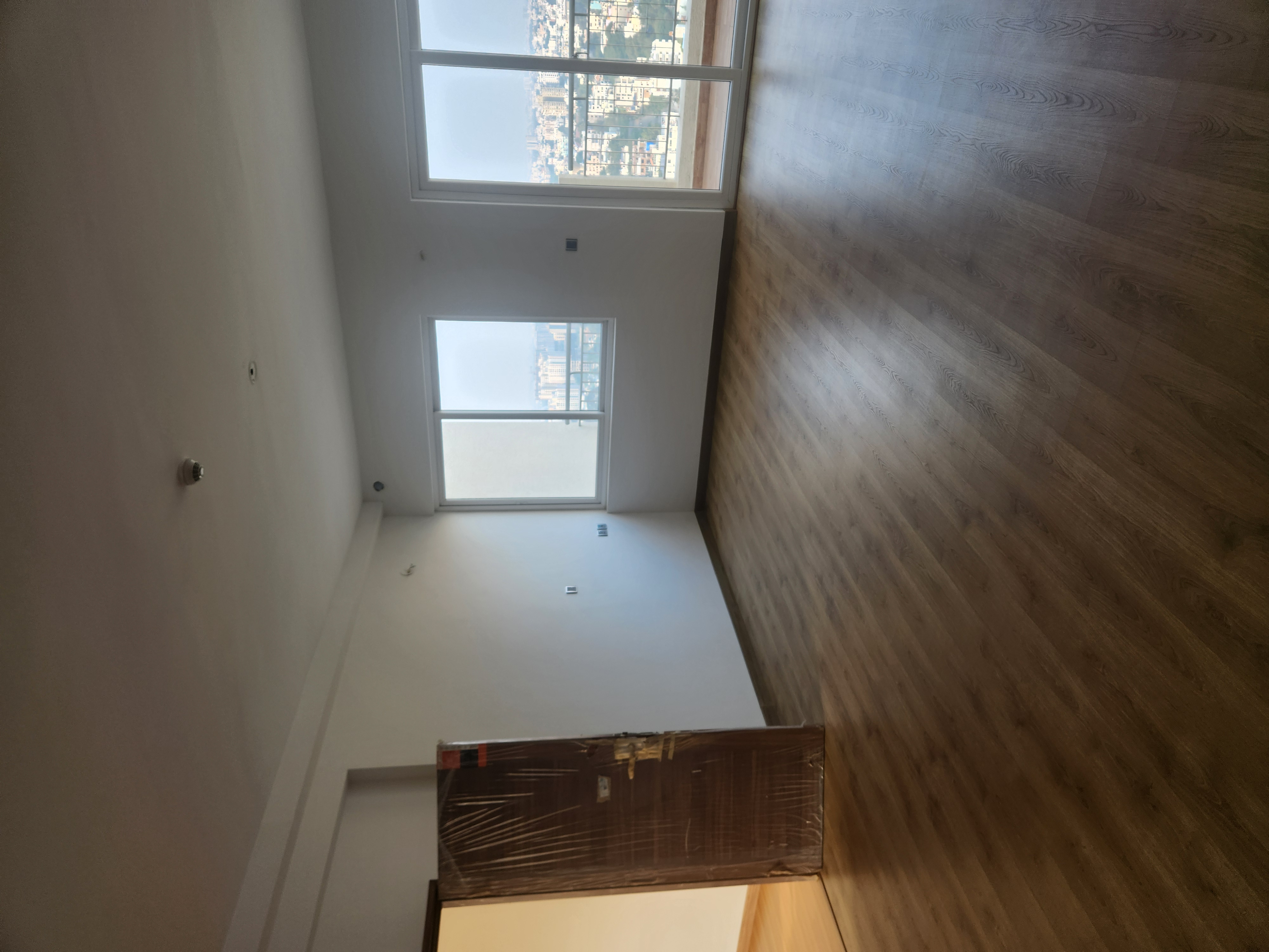 4 BHK + Servant Room 3672 Sq.Ft. Penthouse in G Corp The Icon