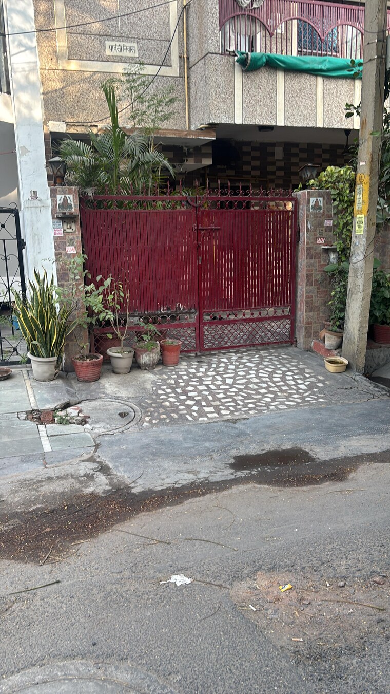 Exterior View, rwa-apartments-sector-12 1 Bedroom 60 Sq.Yd. Builder Floor In Sector 12 Noida 9582852