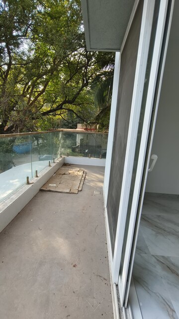 Balcony in 4 BHK Villa at Sindh Society, Aundh – for Rent