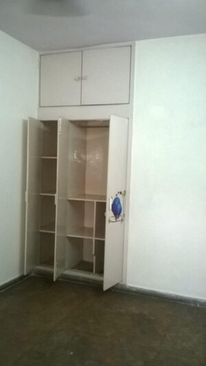 Room in 1 BHK Builder Floor at RWA Flats Pocket 40, Kalkaji – for Rent