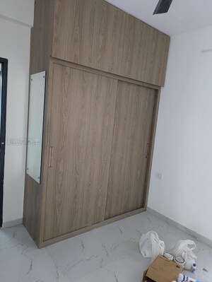 Furnished Amenities in 2 BHK Apartment at Signature Global Prime, Sector 63a – for Rent