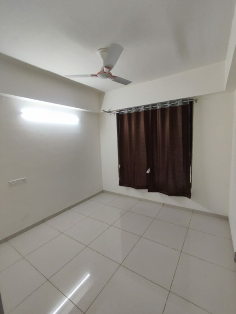 Room, shela 3 Bedroom 1750 Sq.Ft. Apartment In Shela Ahmedabad 9582896