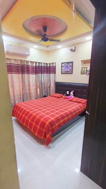 Bedroom in 2 BHK Apartment at Vasant Sagar, Kandivali East – for Rent