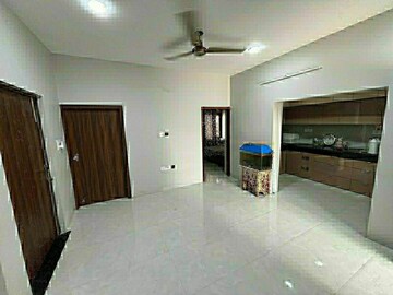 Room in 2.5 BHK Builder Floor at Sector 29 – for Rent