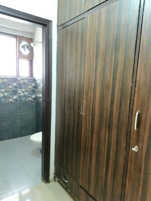 Balcony in 3 BHK Builder Floor at DLF Royale Residences, Dlf Phase I – for Rent