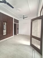 3 BHK 500 Sq.Yd. Builder Floor in DLF Royale Residences