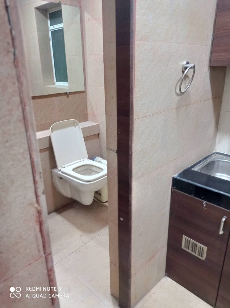 Bathroom, kesar-solitaire Commercial Office Space 900 Sq.Ft. In Sector 19 Sanpada Navi Mumbai 9583029