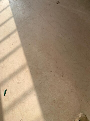 Parking in 3 BHK Builder Floor at Sector 85 – for Rent