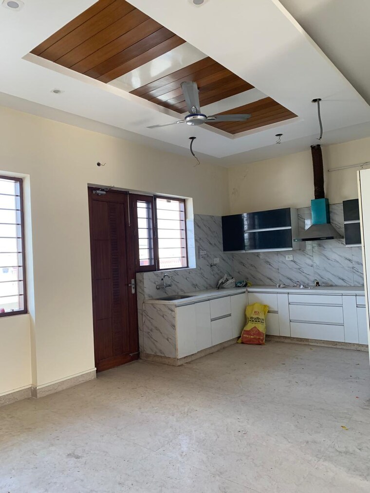 Kitchen, sector 85 3 Bedroom 2250 Sq.Ft. Builder Floor In Sector 85 Faridabad 9583016