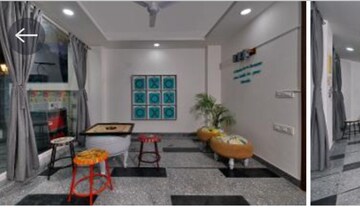 Living Room in 2 BHK Builder Floor at DLF Royale Residences, Dlf Phase I – for Rent