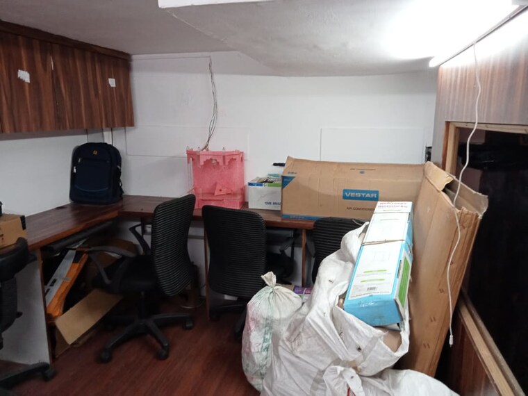 Team Area, haware-fantasia Commercial Office Space 212 Sq.Ft. In Vashi Sector 28 Navi Mumbai 9583045