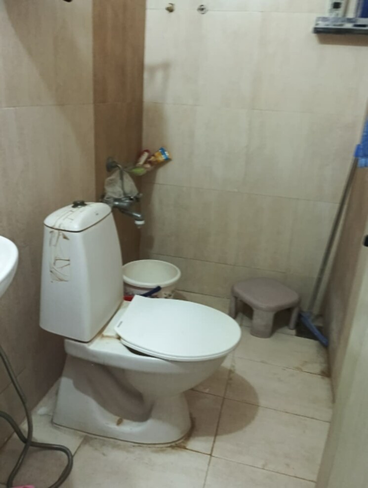 Attached Bathroom, gota 2 Bedroom 990 Sq.Ft. Apartment In Gota Ahmedabad 9583061