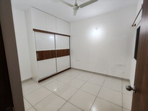 Room in 3 BHK Apartment at Prestige Finsbury Park Regent, Bagaluru – for Rent