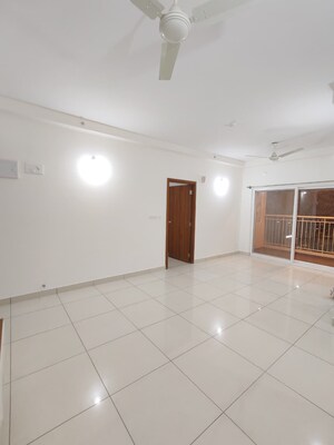 Room in 3 BHK Apartment at Prestige Finsbury Park Regent, Bagaluru – for Rent