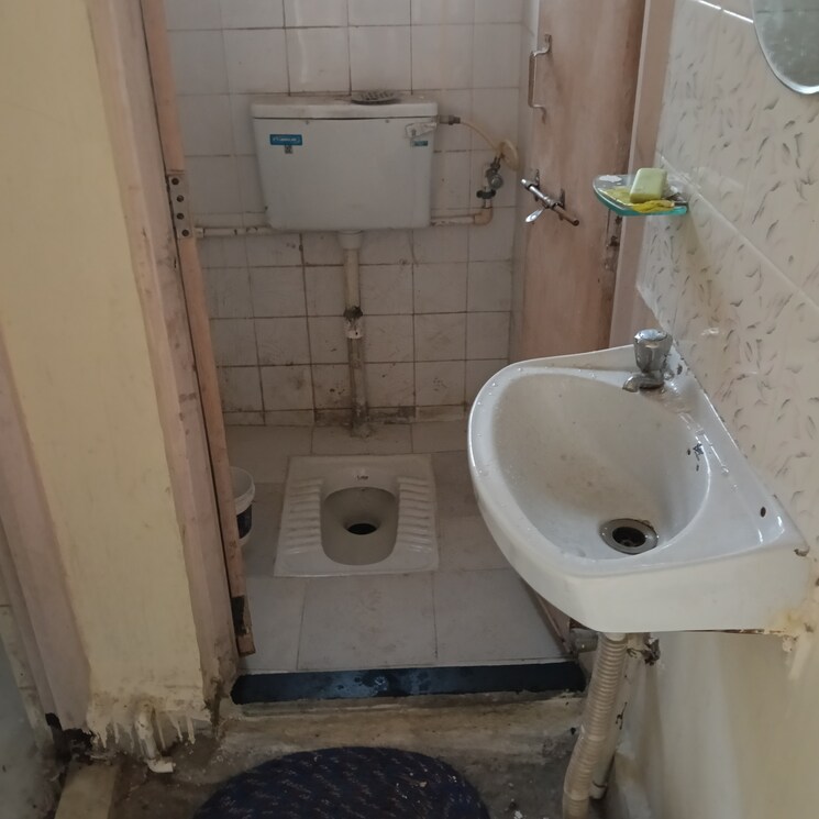 Bathroom, sun-city 2 Bedroom 800 Sq.Ft. Apartment In Sinhagad Road Pune 9583127