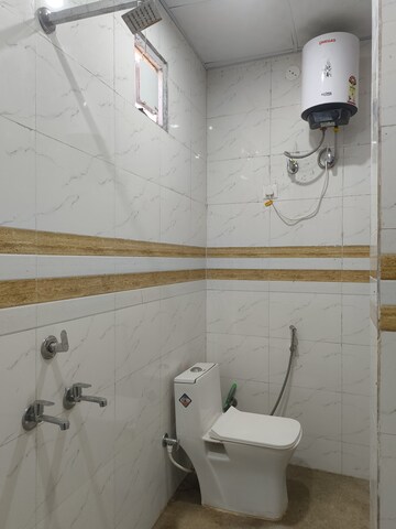 Bathroom in 1 RK Builder Floor at Sector 45 – for Rent